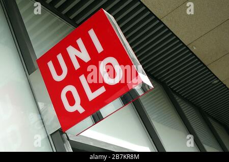 How Keeping Quiet About Politics Helped Uniqlo Become Chinas Favorite  Fashion Brand