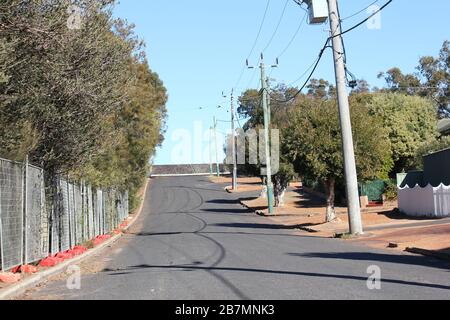 Typical Australian roads around the town of Narrogin, Western Australia Stock Photo