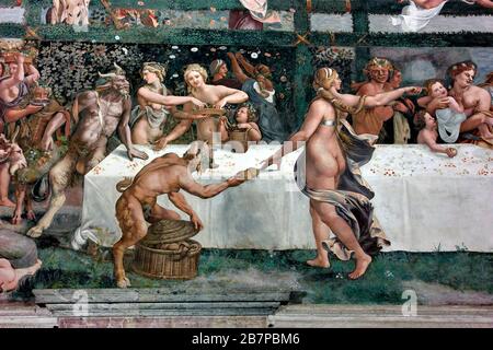 Detail of the'Rustic banquet' in the 'Chamber of Cupid and Psyche'. Fresco by Giulio Romano and helpers (16th century) inside Palazzo Te, Mantua, Ital Stock Photo