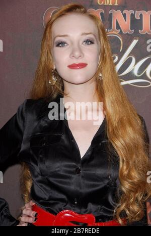 Scarlett Pomers at the "CMT Giants" Honoring Reba McEntire held at the