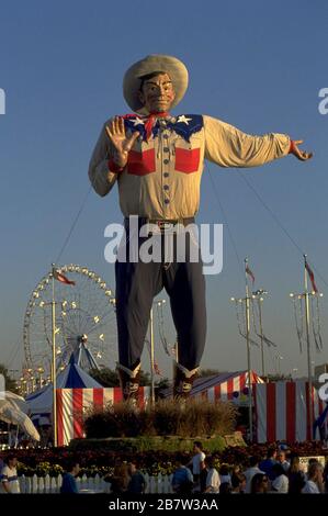 Big Tex cowboy at Texas state fair Stock Photo - Alamy