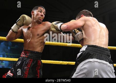 Rhys Roberts defeats Ian Bailey in Quarter-Final 3 of Prizefighter Featherweights Boxing at York Hall, Bethnal Green promoted by Matchroom Sports Stock Photo