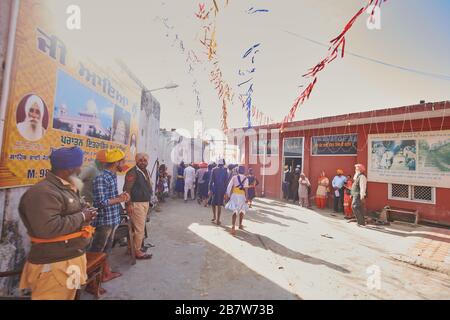 Nihang Sikhs at Gurudwara Qila Anangarh Sahib in Anandpur Sahib, Punjab, India on the occasion of Hola Mohalla festival. Stock Photo