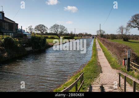 Around the UK - A drained section of Leeds to Liverpool Canal, Wheelton, Chorley, UK. Allowing  for lock replacement works. Stock Photo