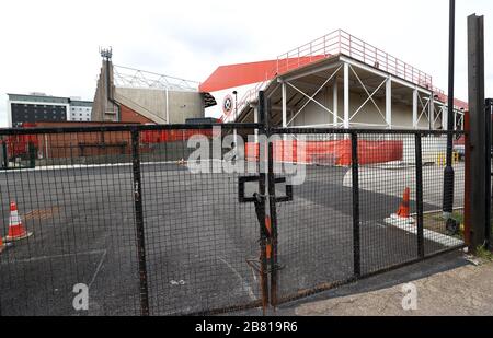 A general view of locked gates at Bramall Lane, home of Sheffield United. Premier League clubs will gather via conference call on Thursday morning to discuss fixtures and finances amid the coronavirus pandemic. Stock Photo