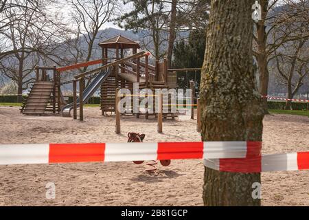 Lahnstein, Germany. 19th Mar, 2020. The playground at the Lahnufer in Lahnstein is closed due to the corona virus. By restricting social contacts, the spread of the virus is to be curbed. Credit: Thomas Frey/dpa/Alamy Live News Stock Photo
