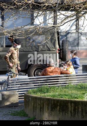 Milan, Italy. 19th Mar, 2020. Milan, CORONAVIRUS - People around the city. Pictured: Army performs check Credit: Independent Photo Agency/Alamy Live News Stock Photo