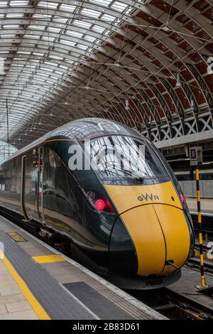 GWR (Great Western Railway) train in Paddington Station, a railway terminus and London Underground complex on Praed St in Paddington, London Stock Photo