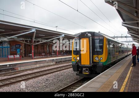 London Northwestern 350 class train near Blisworth village ...