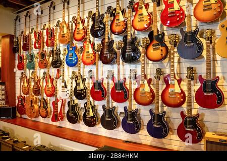 Walt grace shop vintage guitars