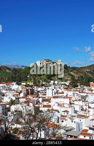 General view of the town with the castle on the hilltop, Monda, Malaga Province, Andalusia, Spain, Western Europe. Stock Photo