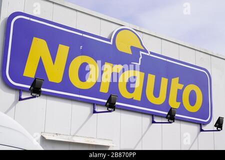 Bordeaux , Aquitaine / France - 09 23 2019 : Norauto logo French company car repairs accessories and parts Stock Photo