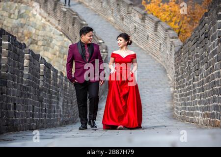 Wedding portrait at Mutianyu Great Wall of China Stock Photo
