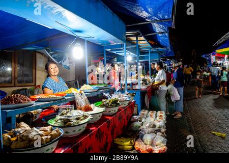 A Street Food Stall At Gianyar Night Market, Bali, Indonesia. Stock Photo