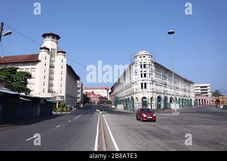 Colombo, Sri Lanka. 21st Mar, 2020. A view of an empty street is seen after the authorities announced a weekend curfew in a country as a preventive measure against the spread of the COVID-19 novel coronavirus, in Colombo March 21, 2020. Credit: Pradeep Dambarage/ZUMA Wire/Alamy Live News Stock Photo