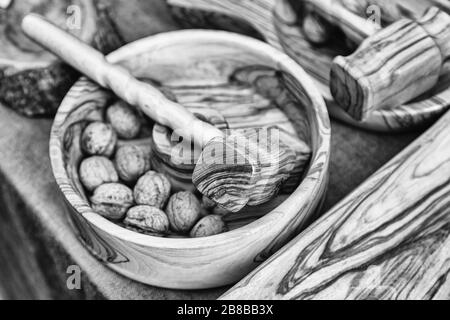 sledgehammer to crack a nut Stock Photo: 278675379 - Alamy