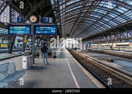 Effects of the coronavirus crisis, empty tracks at the central station, Cologne, Germany, Stock Photo