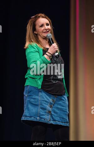 lucy-porter-stand-up-comedian-performing-live-in-bath-stock-photo-alamy
