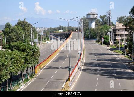 Jammu, Indian-controlled Kashmir. 22nd Mar, 2020. A deserted road is seen during a curfew in Jammu, the winter capital of Indian-controlled Kashmir, March 22, 2020. Credit: Str/Xinhua/Alamy Live News Stock Photo