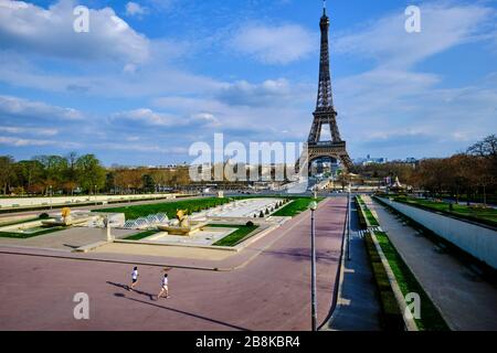 France, Paris, the Trocadéro gardens in front of the Eiffel Tower during the containment of Covid 19 Stock Photo