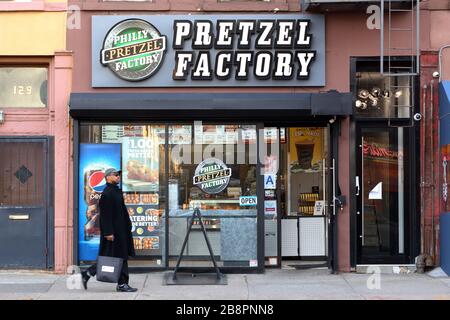 Philly Pretzel Factory, 131 5th Avenue, Brooklyn, New York. NYC storefront photo of a soft pretzel shop in Park Slope. Stock Photo