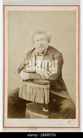 Portrait of Alexandre Dumas (father) (1803-1870) (novelist) Portrait d'Alexandre Dumas (Père) (1803-1870), romancier. Avant 1870 Carte de visite. Photographie de l'Atelier Nadar. Paris, musée Carnavalet. Stock Photo