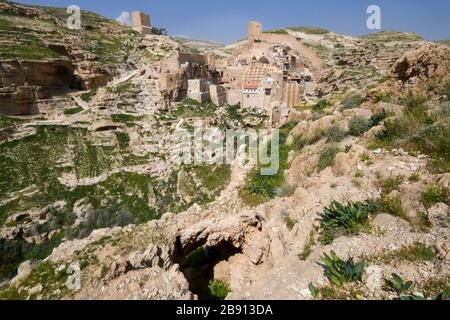 The Holy Lavra of Saint Sabbas known as Mar Saba is a Greek Orthodox monastery overlooking the Kidron Valley at a point halfway between the Old City o Stock Photo