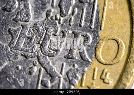 Macroadmission of an euro-coin one, Makroaufnahme einer Ein-Euro-Münze Stock Photo