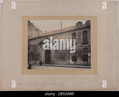 Hotel Equerilly 60 rue de Turenne. mansion, carriage entrance, 3rd arrondissement, Paris Barry, Jean. Hôtel d'Equerilly 60 rue de Turenne. 'Hôtel particulier, porte cochère, 3ème arrondissement, Paris'. Tirage sur papier albuminé. en 1902-02-1902-02. Paris, musée Carnavalet. Stock Photo