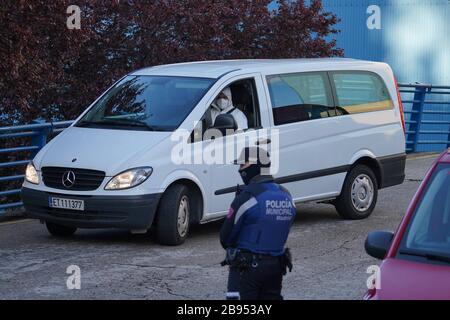 Madrid, Spain. 23rd Mar, 2020. Madrid transfers the deceased from the coronavirus to the Ice Palace after the collapse of funeral homes, Monday, March 23, 2020 Credit: CORDON PRESS/Alamy Live News Stock Photo