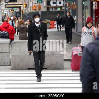 People are seen in Times Square, Manhattan Stock Photo - Alamy