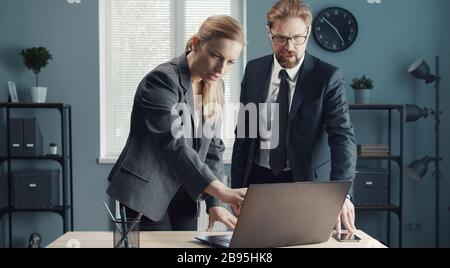Two colleagues discussing issues Stock Photo