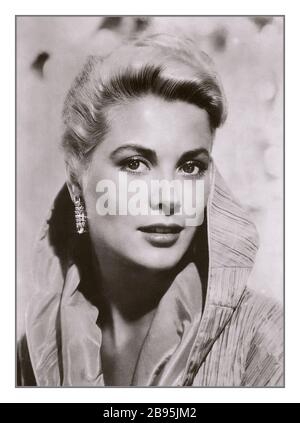 Archive Grace Kelly Film Actress 1954 Hollywood Studio promotional still B&W photo stunningly beautiful American Film Actress who subsequently became Princess Grace of Monaco by marrying Prince Rainier III in April 1956. Stock Photo