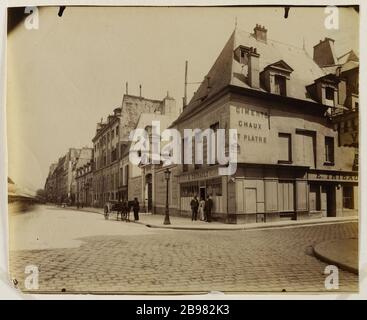 HOTEL NESMOND, 57 WHARF TOURNELLE, 5TH DISTRICT, PARIS Hôtel de Nesmond, 57 quai de la Tournelle. Paris (Vème arr.), 1902. Photographie d'Eugène Atget (1857-1927). Paris, musée Carnavalet. Stock Photo
