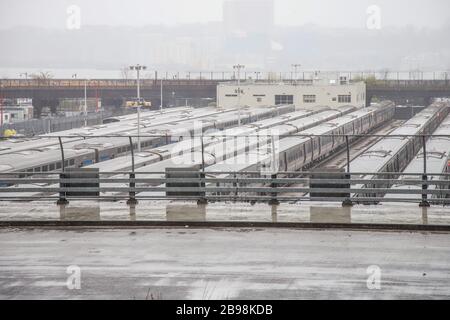 New York, USA. 23rd Mar, 2020. Metro movement during the Coronavirus Covid-19 pandemic period in New York in the United States. Credit: Brazil Photo Press/Alamy Live News Stock Photo