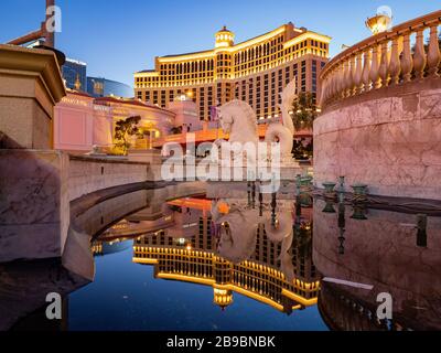 Las Vegas, MAR 23, 2020 - Dusk special lockdown cityscape of the famous Strip with Bellagio Hotel and Casino Stock Photo