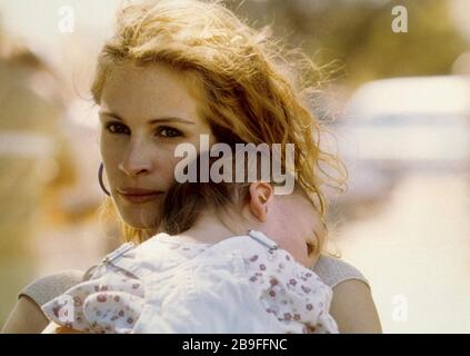 ERIN BROCKOVICH 2000 Universal Pictures film with Julia Roberts Stock Photo