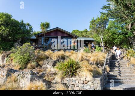 Sign of the Kiwi Cafe, Summit Road, Governors Bay, Banks Peninsula, Canterbury Region, New Zealand Stock Photo