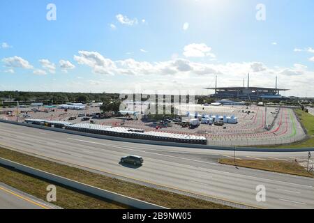 MIAMI GARDENS, FL - JANUARY 18: A general view of a Coronavirus (COVID-19) testing facility beginning to test people 65 and older in the parking lot of Hard Rock Stadium. As Miami-Dade County's number of COVID-19 cases rise to 169, The testing is free and the site is open from 9 a.m. to 5 p.m. on a daily basis, said Juan Diasgranados, a spokesperson for the testing site. The test site will be run and was created by several local, state and national agencies which include FEMA, the CDC, Florida Department of Health, Florida Army National Guard, Miami-Dade Police and Miami-Dade Fire Rescue on Ja Stock Photo