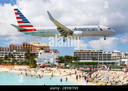 Sint Maarten – September 17, 2016: American Airlines Boeing 737-800 airplane at Sint Maarten airport (SXM) in Sint Maarten. Stock Photo