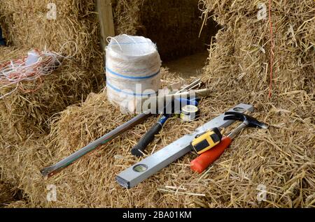 straw bale building Stock Photo