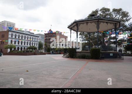 LOS ANGELES, CA/USA - MARCH 19, 2020: The plaza at historic Olvera Street is empty during the coronavirus scare prior to the statewide quarantine orde Stock Photo
