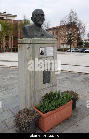 Lenin statue in Lenin square in Cavriago. Italian communism Stock Photo