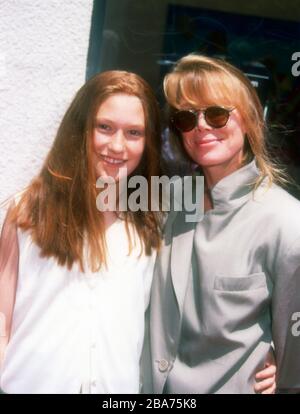 Baby-sitters Club, Schuyler Fisk, Rachael Leigh Cook, 1995 Stock Photo 