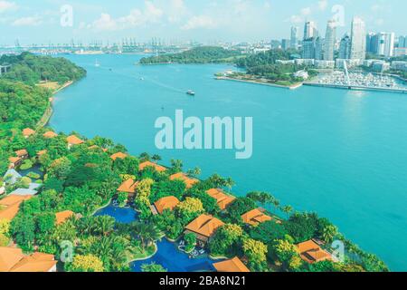 KEPPEL HARBOR / SINGAPORE, 29 APRIL 2018 - Reflections at Keppel Bay in Singapore is a 99-year leasehold luxury waterfront residential complex on appr Stock Photo