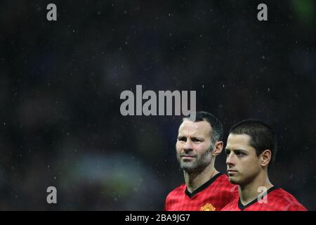 Manchester United's Javier Hernandez (right) and Ryan Giggs Stock Photo