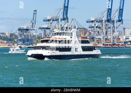 Fullers Harbour Ferry approaching Devonport Ferry Terminal,  Devonport, Auckland, New Zealand Stock Photo