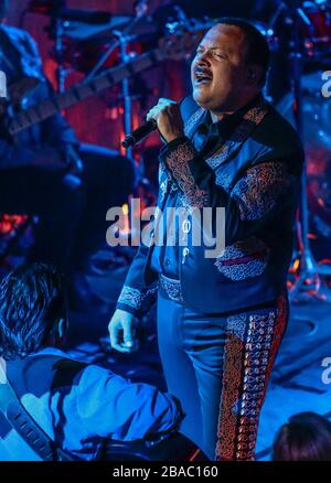 El cantante mexicano de música popular ranchera Pepe Aguilar, durante su presentación en el palenque de la ExpoGan 2016. *Foto: LuisGutierrez/NortePho Stock Photo