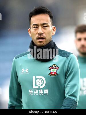 Southampton's Maya Yoshida warms up ahead of the match Stock Photo