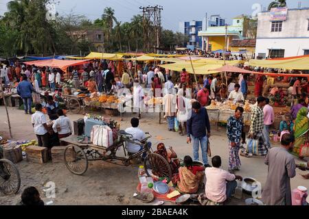 Weekly local market in Chunakhali village, West Bengal, India Stock Photo